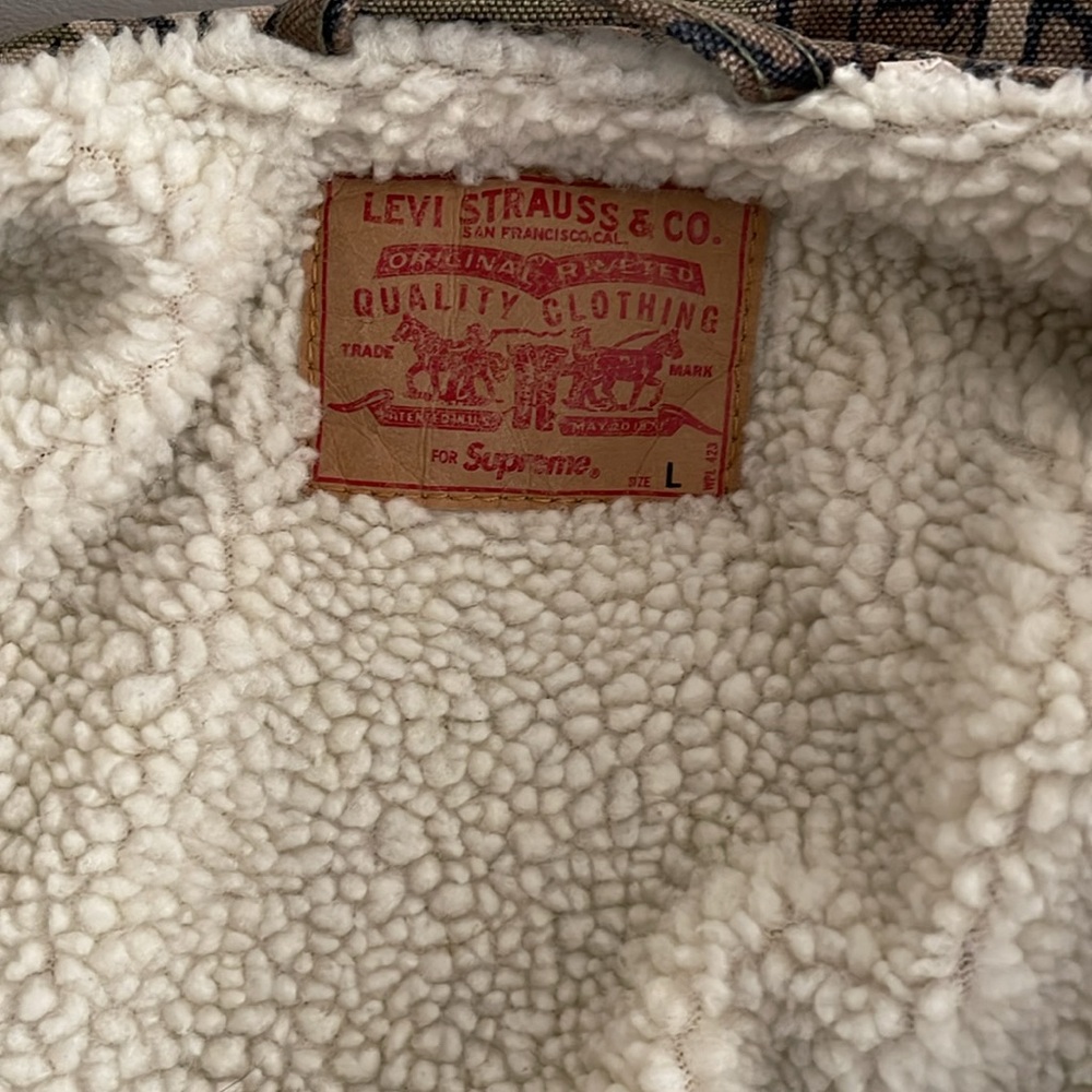☀️Sale☀️ Supreme x Levi’s Bark Camo Sherpa Trucker Jacket FW 2013 size large - Picture 7 of 10